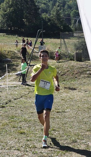 5e-me_Trail_de_Dormillouse_aou-t_2016_vainqueur_10_km_1 (373x640)